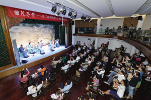 “書場(chǎng)”重出江湖 如何叫好又叫座