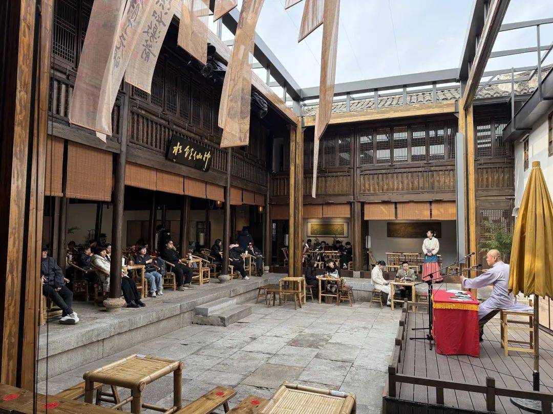 臨海“講大書”回歸，大書場(chǎng)茶館成府城“新晉頂流”